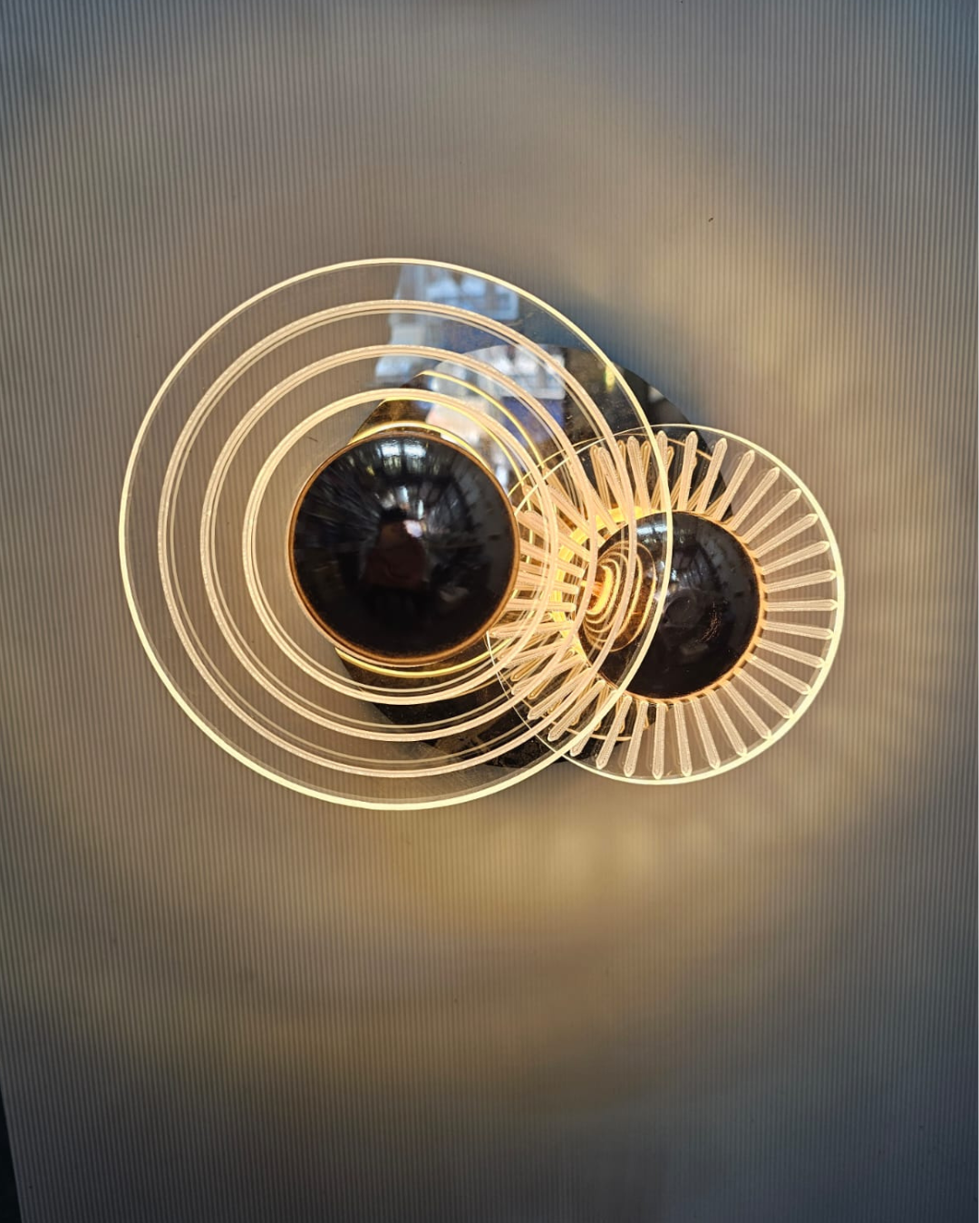 Orbit Glow Wall Light