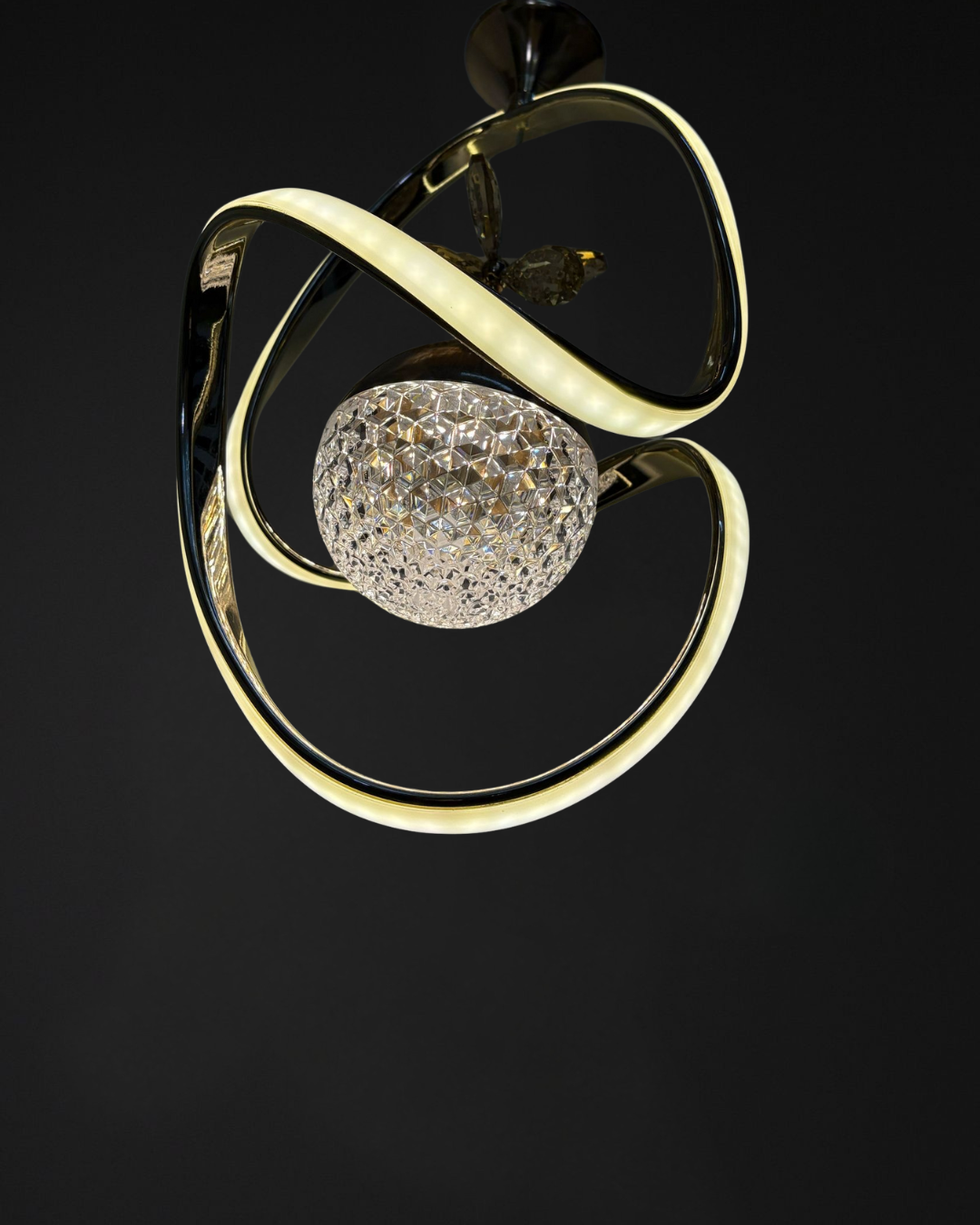 Modern Artistic Crystal Pendant Light Fixture